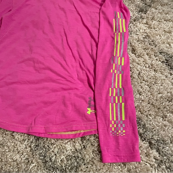 Under Armour Pink Fitted Top size small - Picture 5 of 11